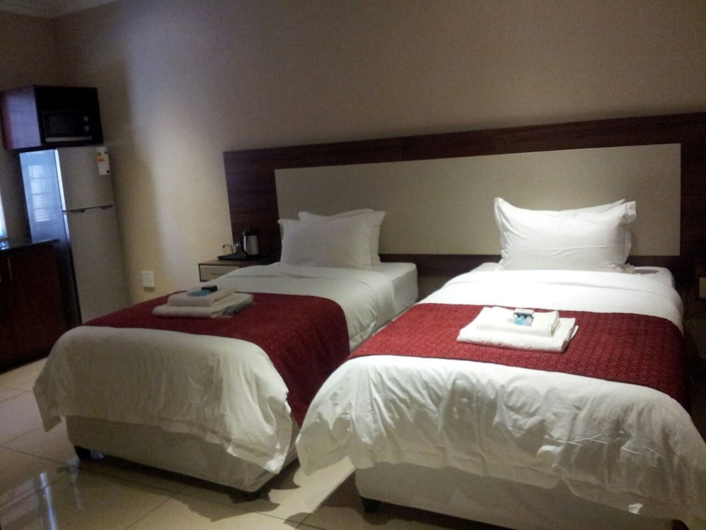 BASIC, TWIN BEDS