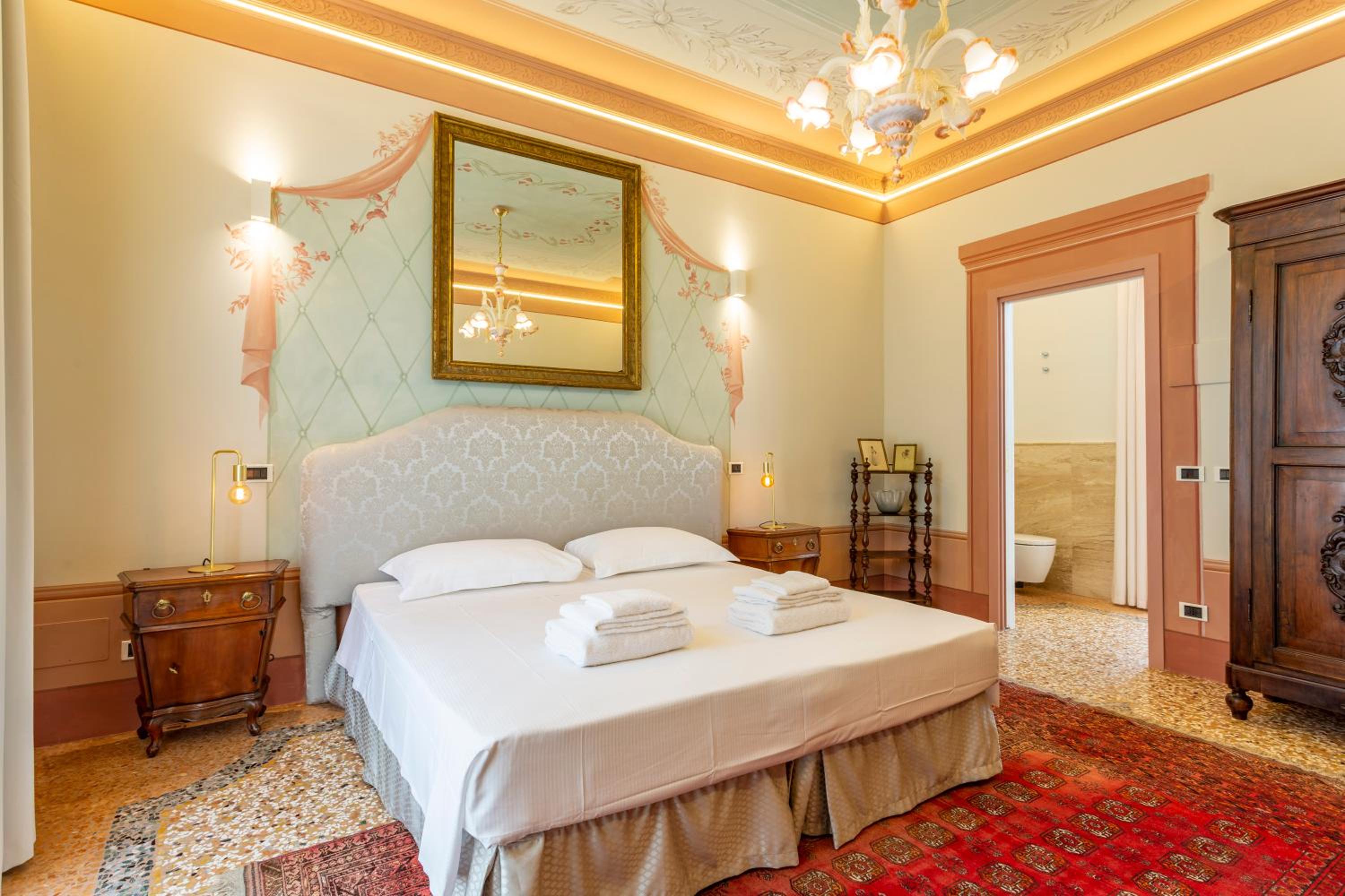 Deluxe, Suite
