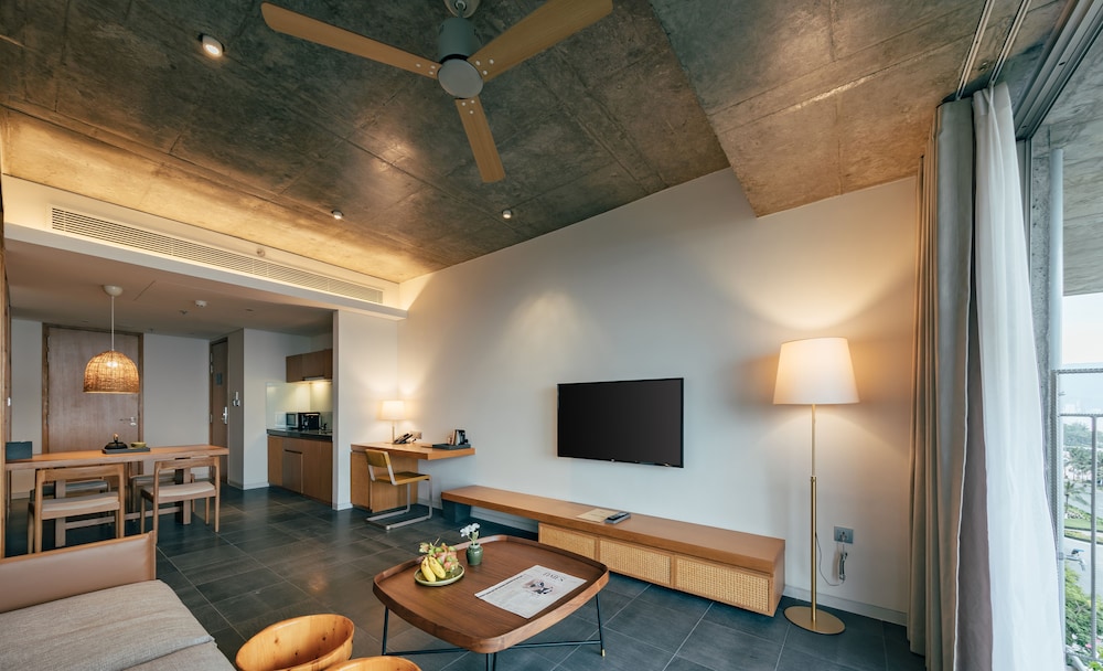 Chicland Da Nang Beach Hotel 44/72