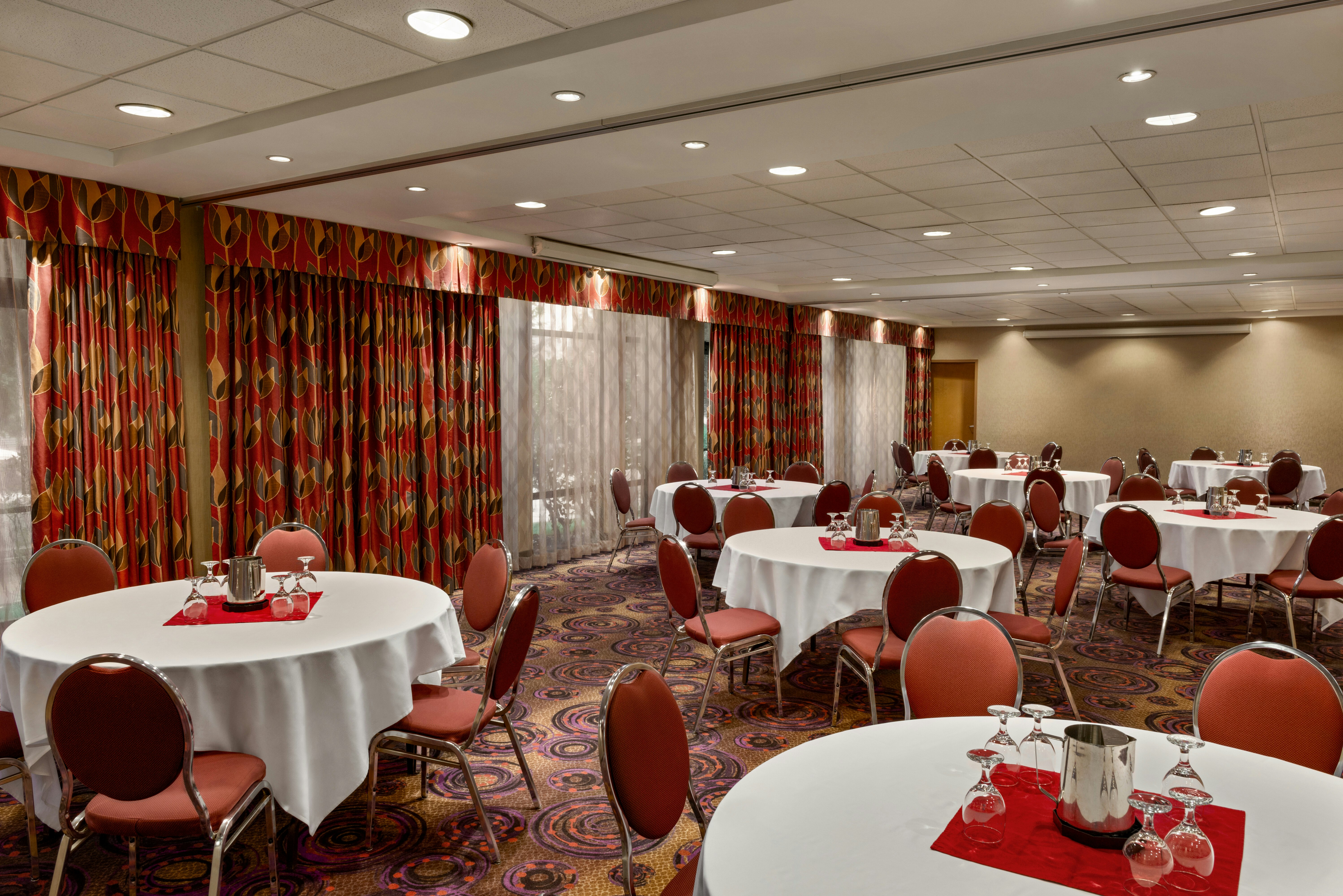 Hampton Inn and Suites by Hilton Langley Surrey 61/72