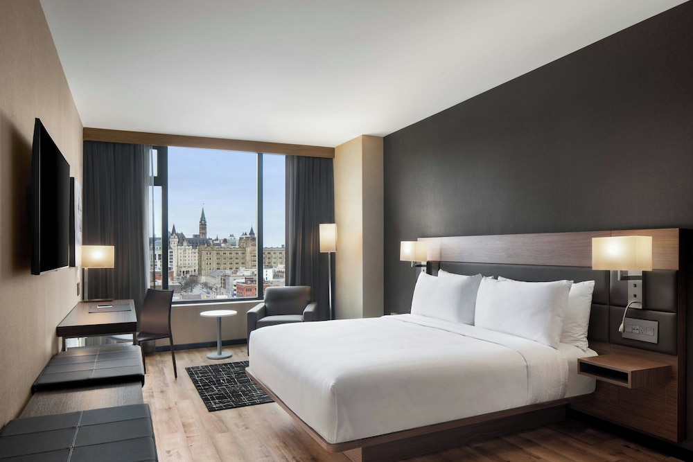 AC Hotel Ottawa Downtown 8/29