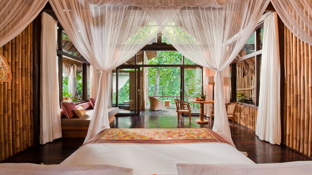 Pool, Suite, 2 King Beds, River Front