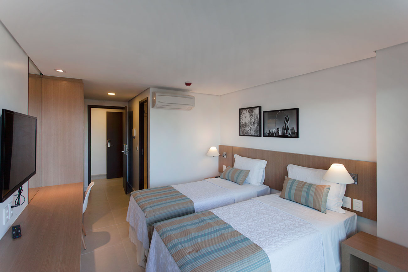 Superior, Double Bed, City View