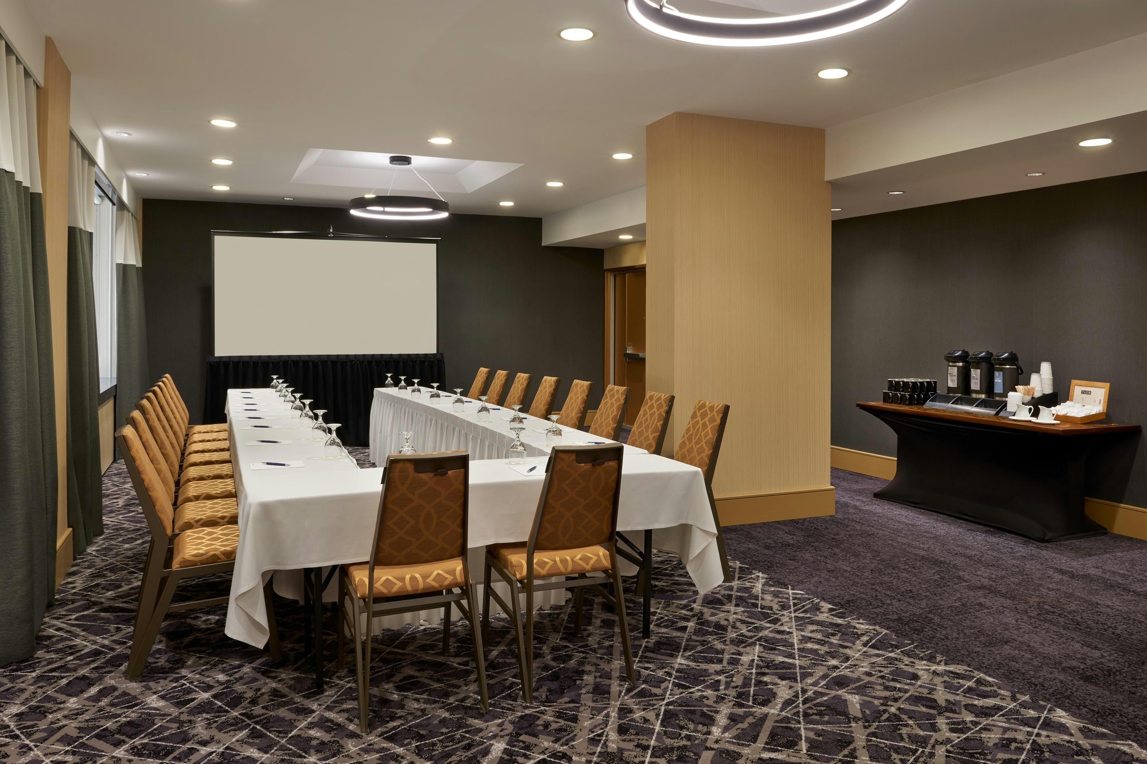 Sheraton Ottawa Hotel 13/17