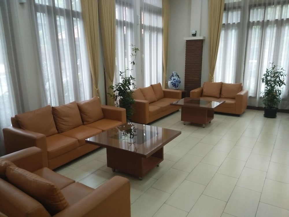 Ahadiat Hotel And Bungalow 27/50