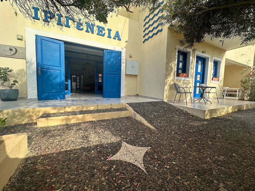 Irigeneia Hotel 62/71