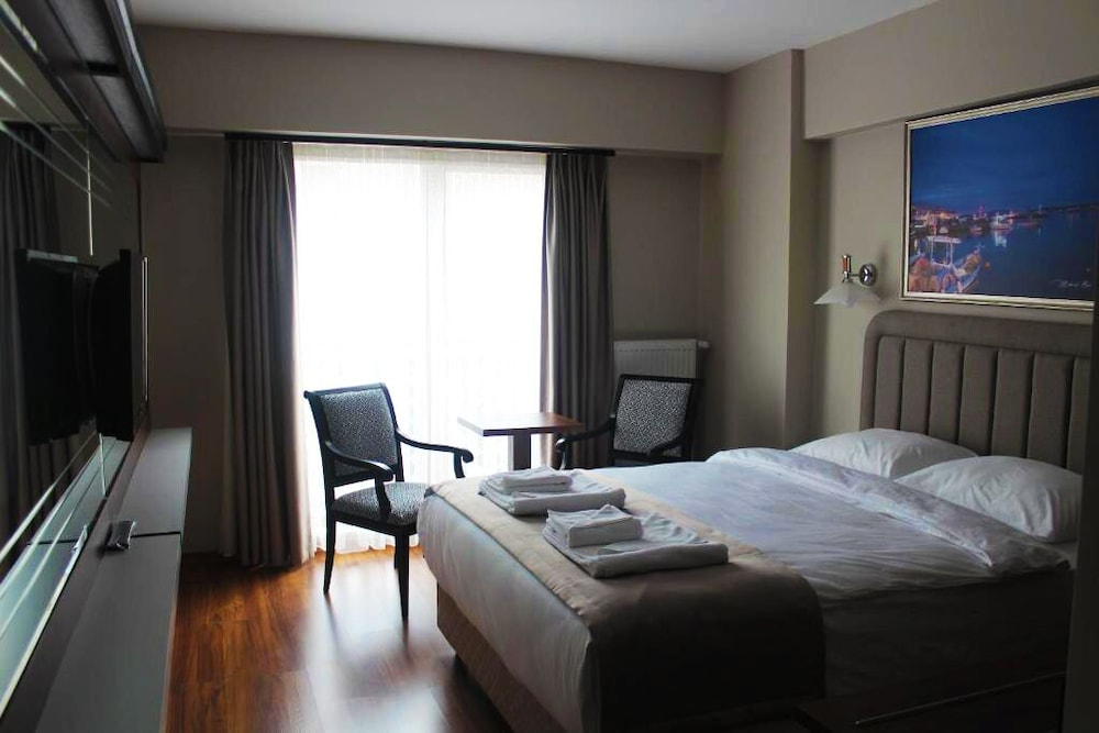 Armida City Hotel 6/21