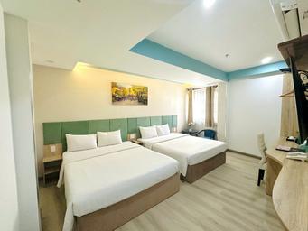 Deluxe, Family, 2 Queen Beds