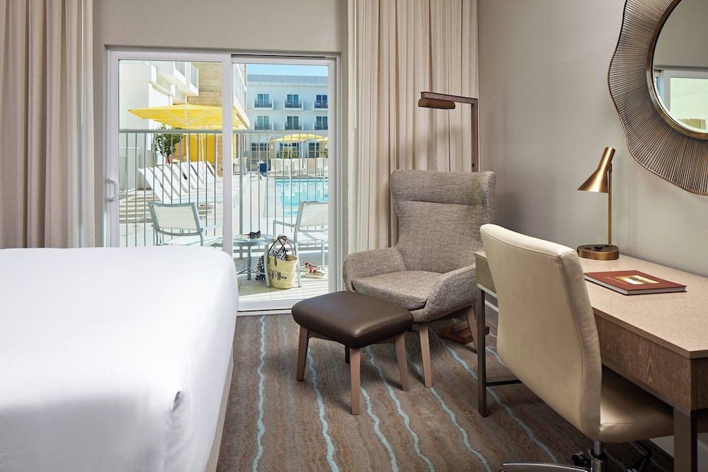Hotel Paseo Autograph Collection 32/50