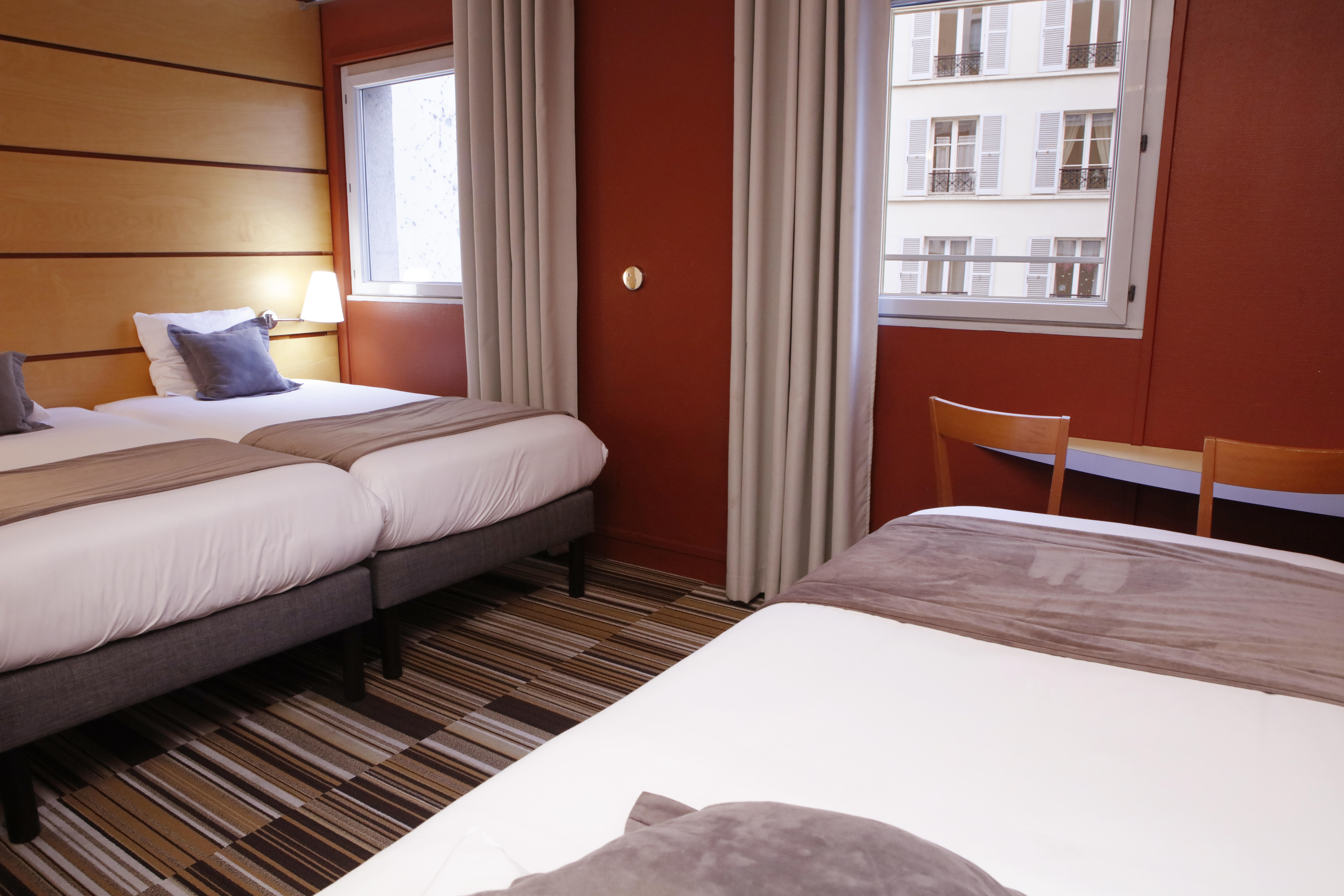 Room, Triple