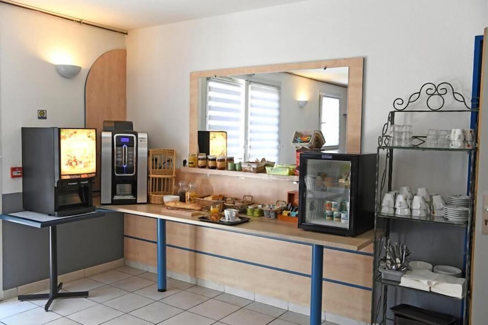 HOTEL AKENA CITY CLERMONT L'HERAULT 4/25