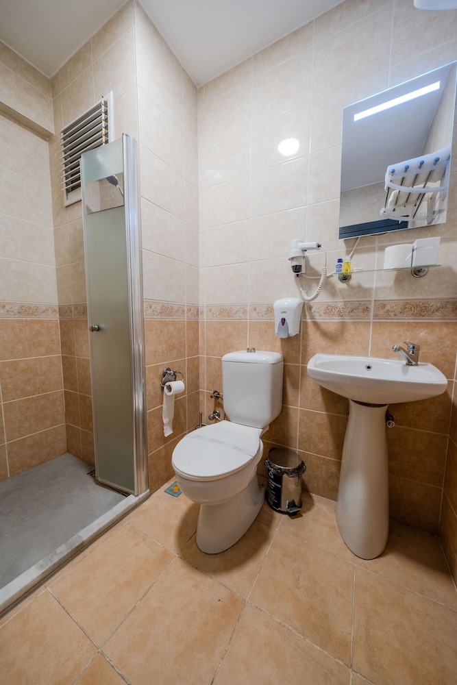 Lopera Beach Hotel 49/50