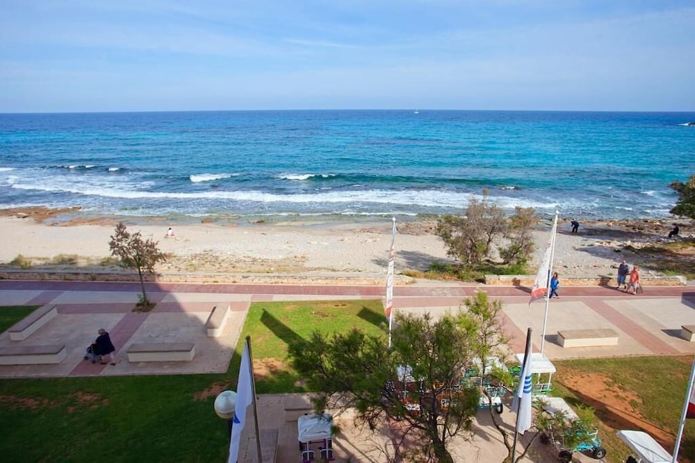 Playa Dorada Aparthotel 39/46