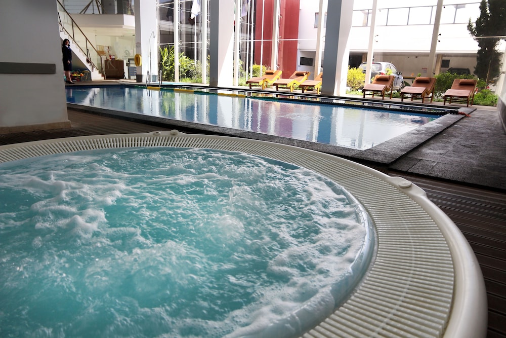 Antillia Hotel 115/127
