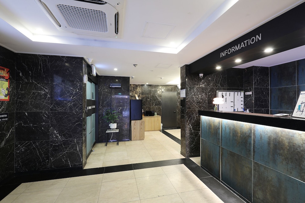 Hotel Tomgi 7/99