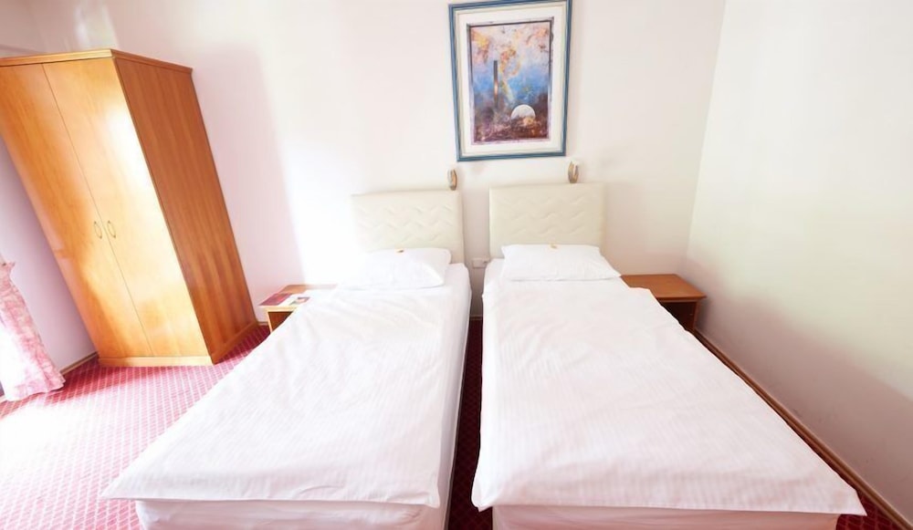 Hotel Pahuljica 14/28