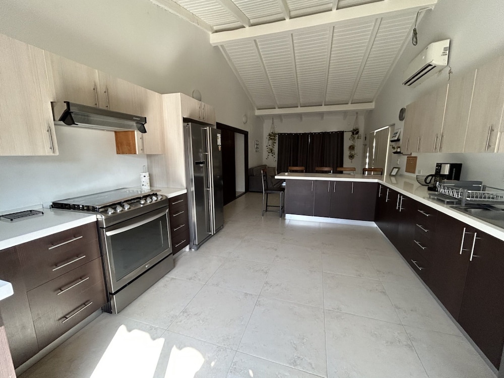 Arubas Bakval Suites 17/50