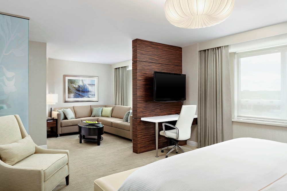 WESTIN NOVA SCOTIAN HOTEL 17/66