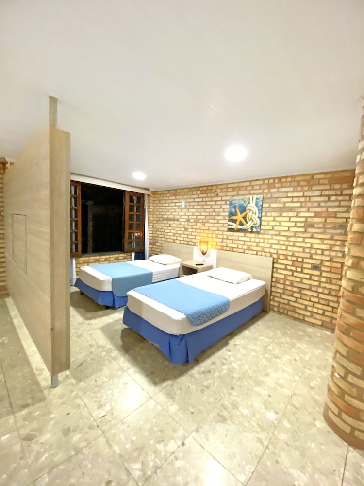 جناح بسرير كينج وسريرين منفصلين بإطلالة على البحر، Hotel Parque das Fontes All Inclusive 2/2