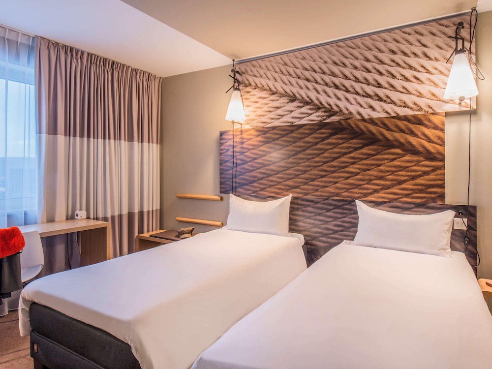 Ibis Poznan Centrum 11/45