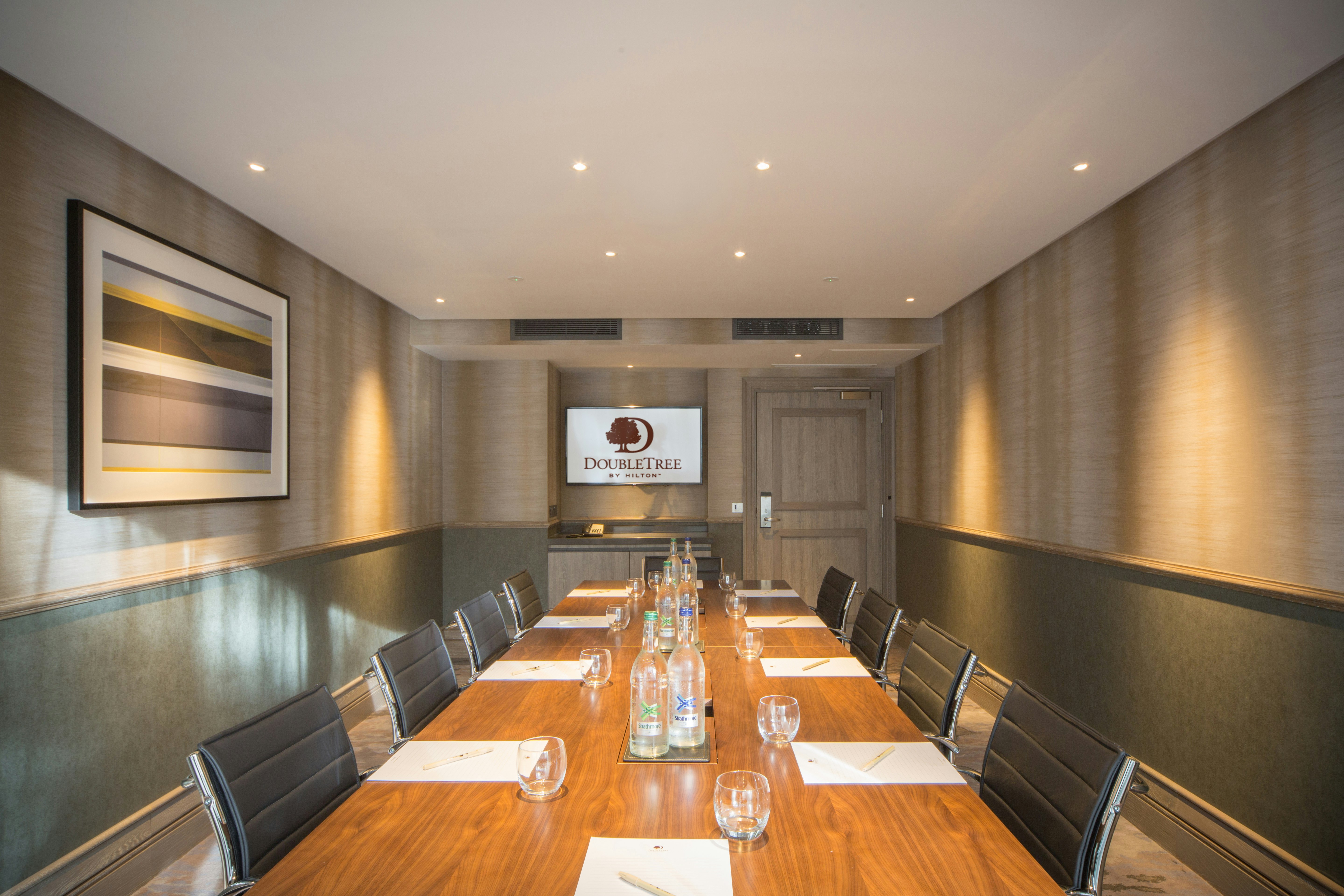 Doubletree By Hilton London Kingston Upon Thames 44/46