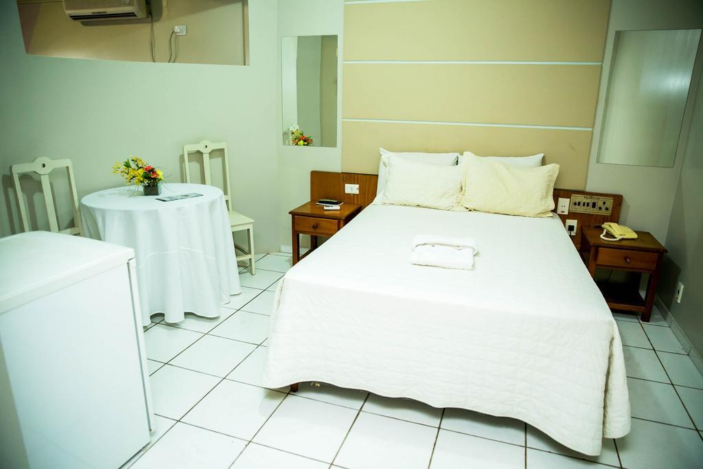 PILOES PALACE HOTEL 18/38