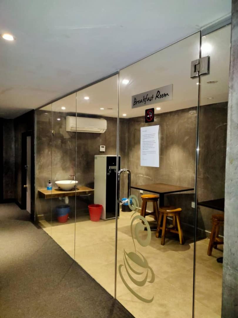 9 Square Hotel Subang Jaya 34/50