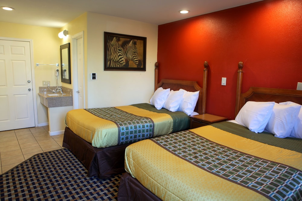 Bay Breeze Inn 14/56