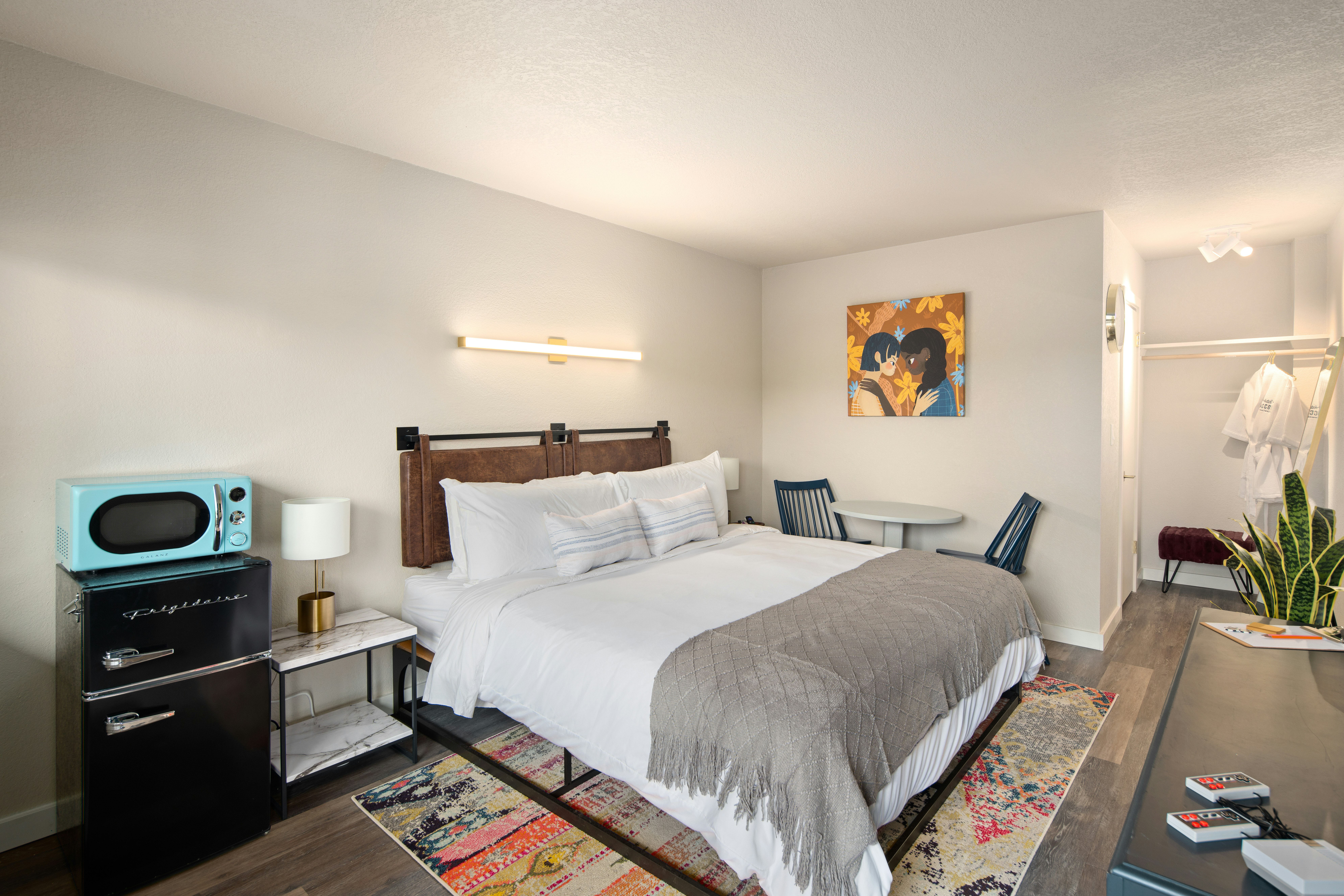 Manor Lodge Motel 24/68
