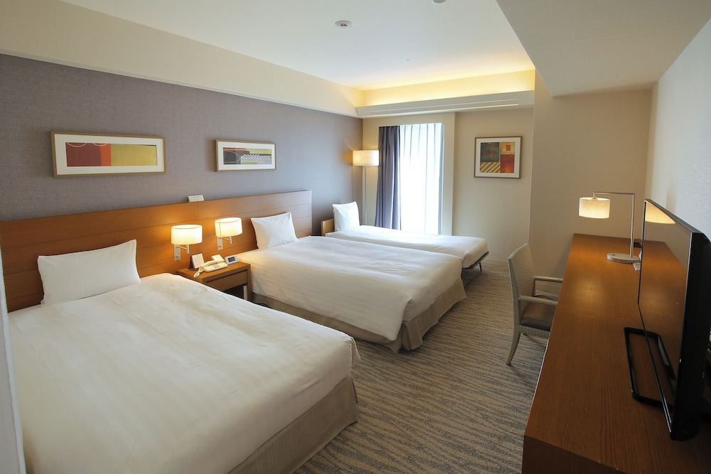 Room, Triple, Twin Beds, Murphy Bed
