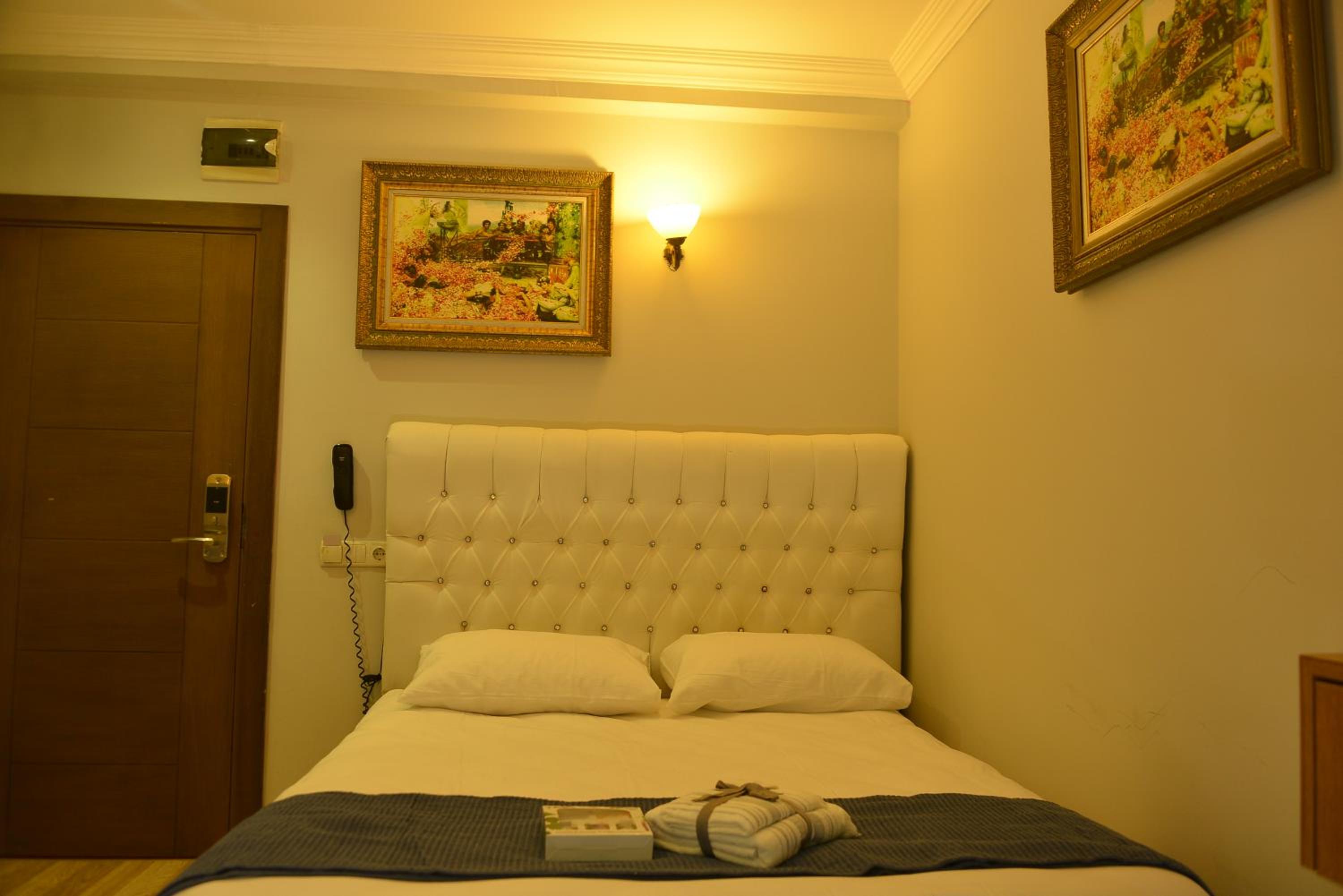 Pure Diamond Hotel 21/27