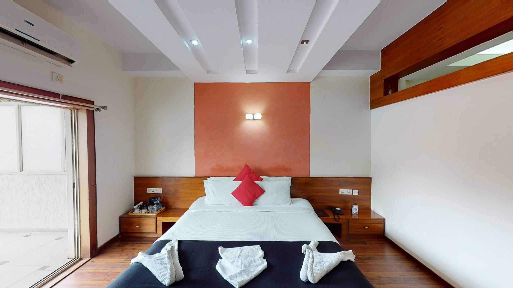 Club, Suite, House, Double Bed, Sofa