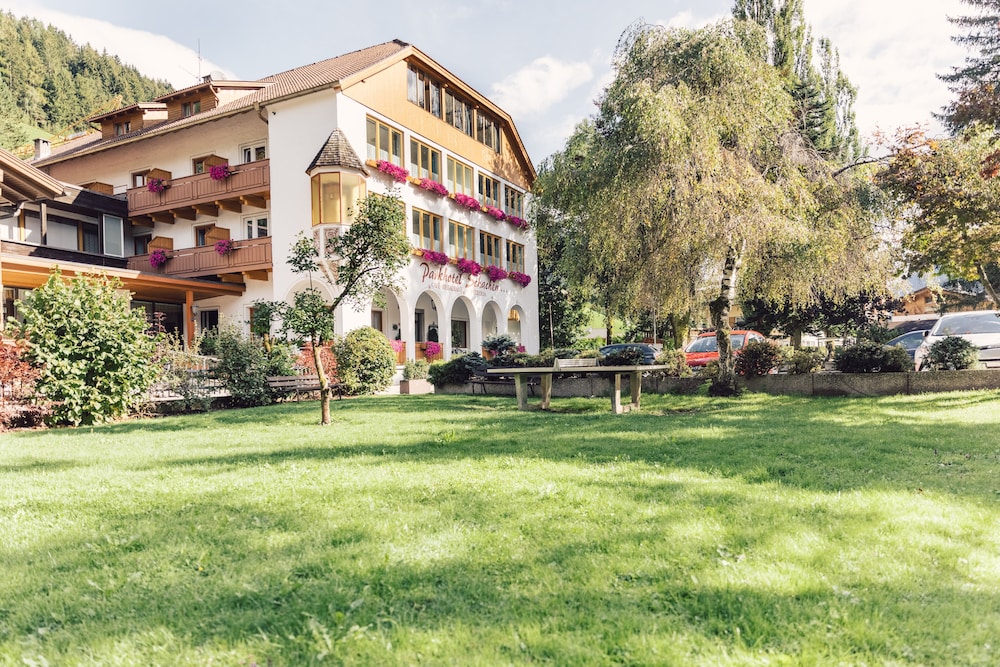 Parkhotel Schachen 45/49