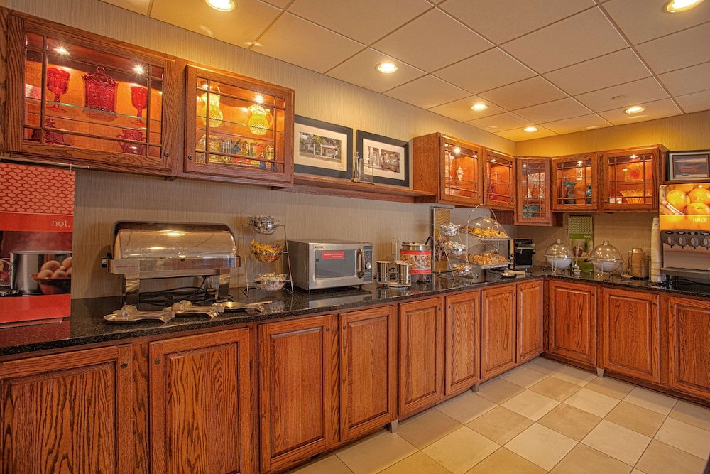 Hampton Inn Wheeling 43/56