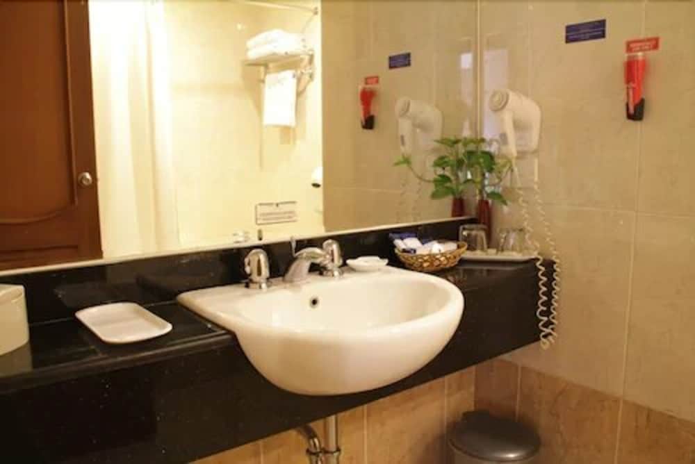 Hotel Pacific Balikpapan 8/25
