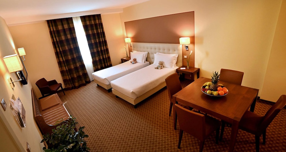 Best Western Grand Htl Guinigi 25/62