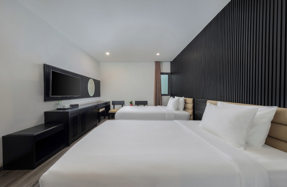 SUPERIOR, DOUBLE BED