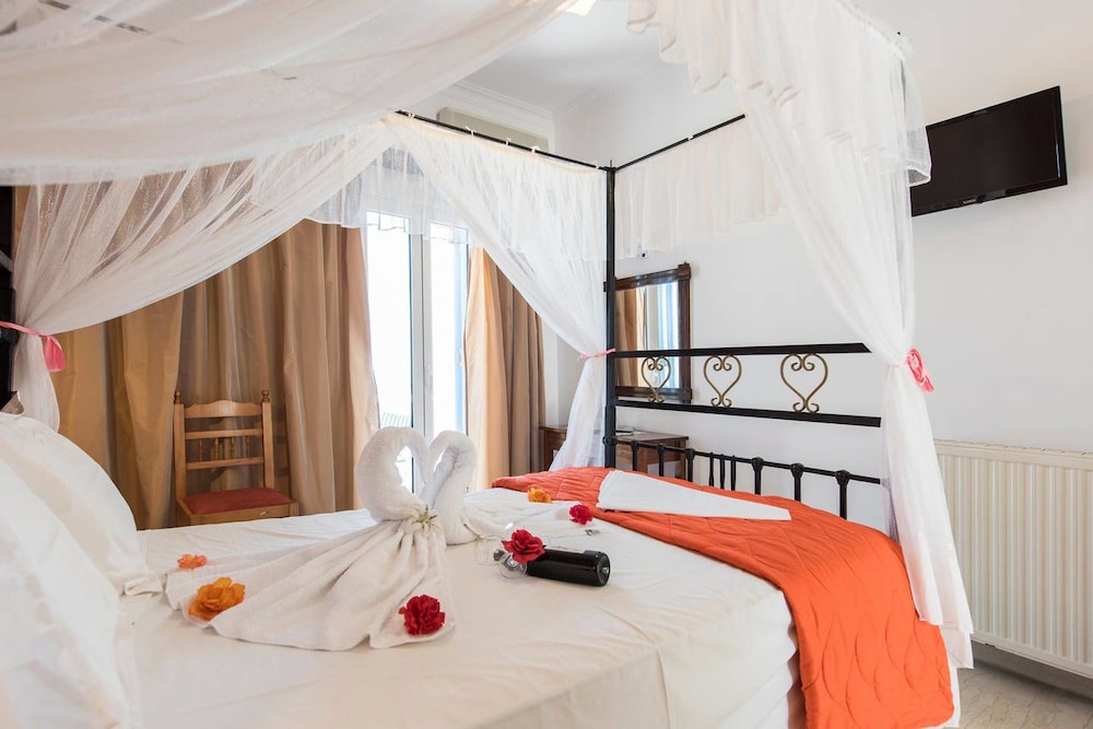 STANDARD, DOUBLE OR TWIN BED