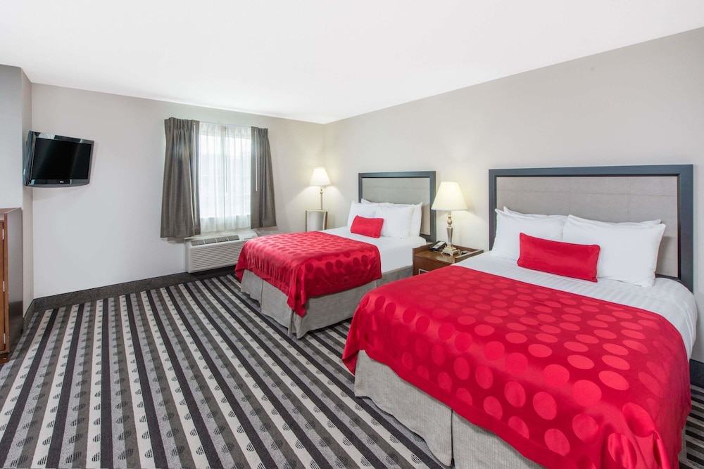 Ramada by Wyndham Springfield North 4/18