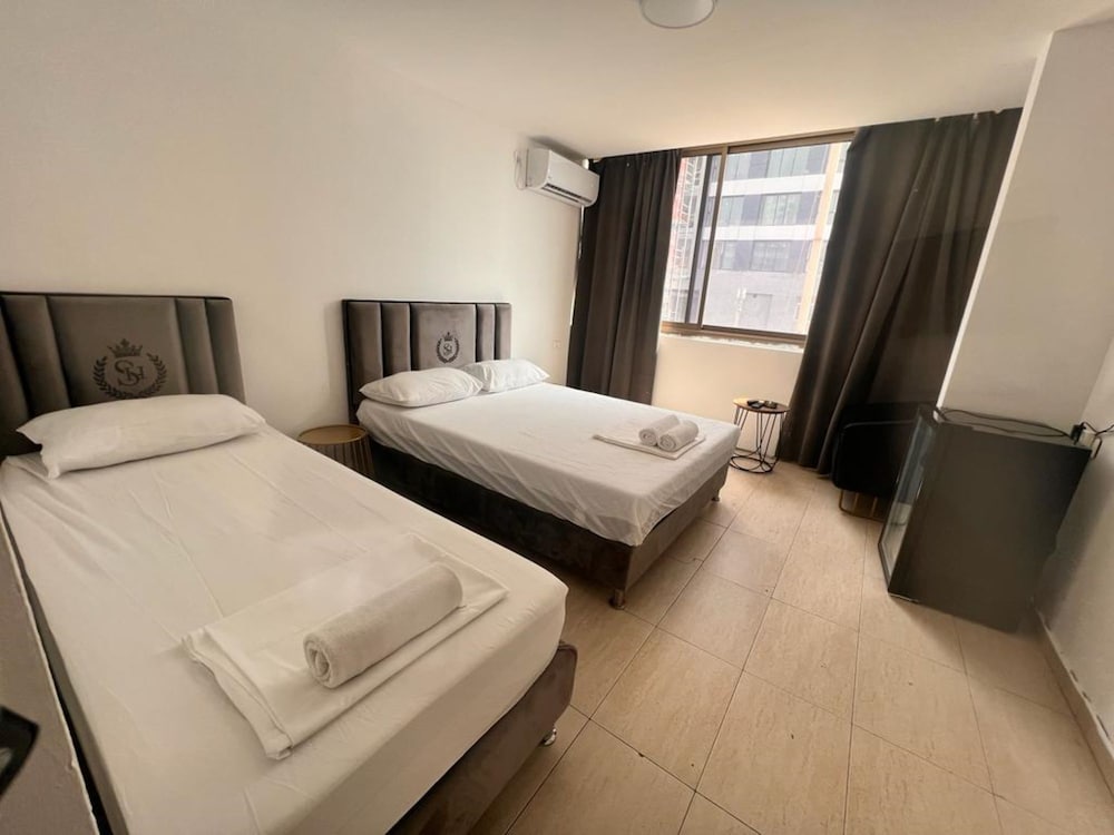 1 BEDROOM, ECONOMY, TRIPLE, BEACH FRONT