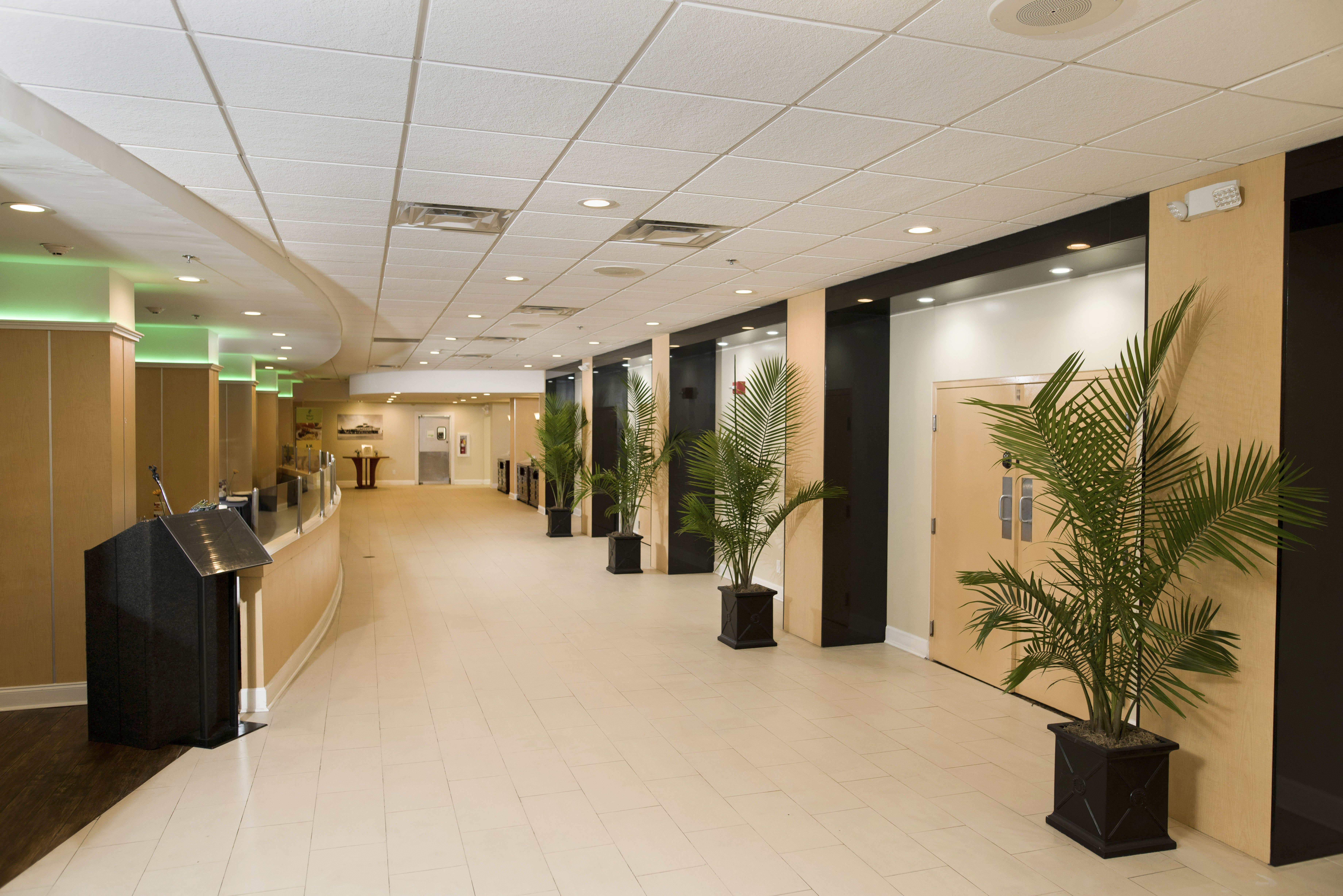Holiday Inn Birmingham-Airport 36/63