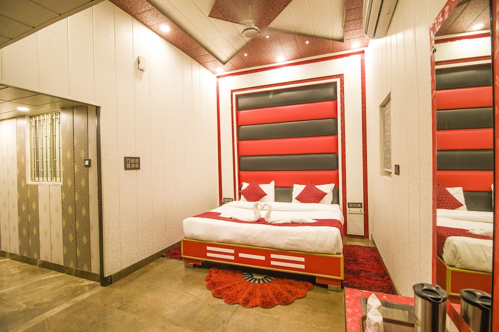 Hotel Pardesi 16/45