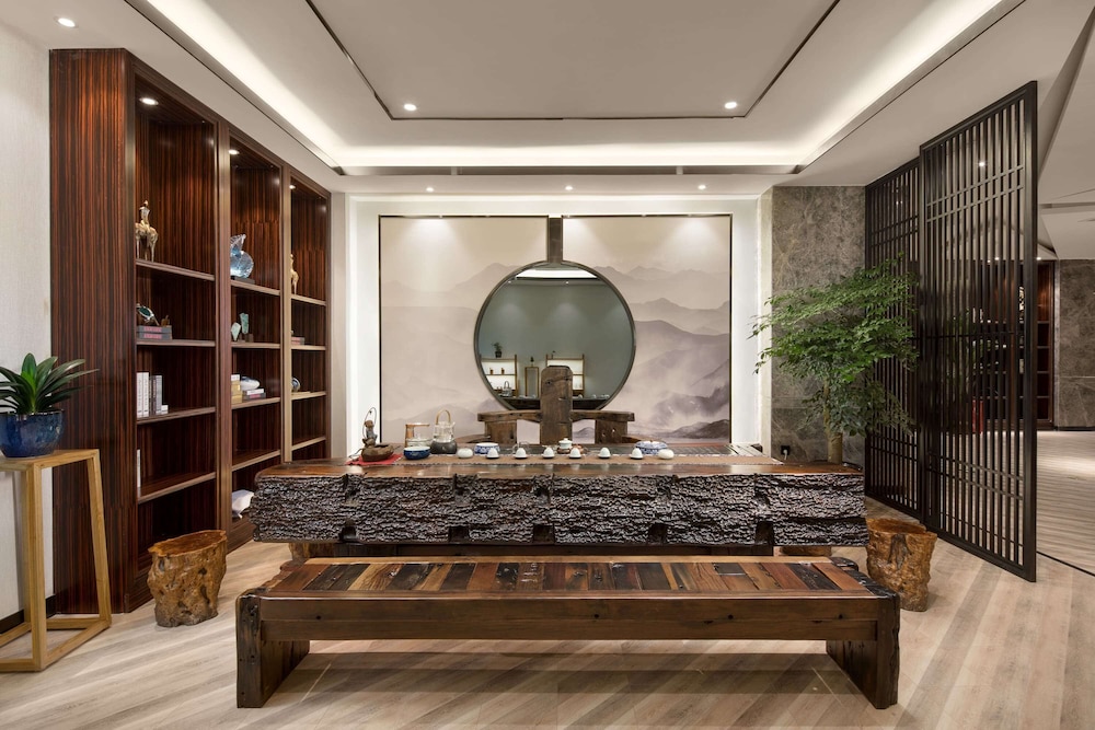 Ramada by Wyndham Jianyang 9/26