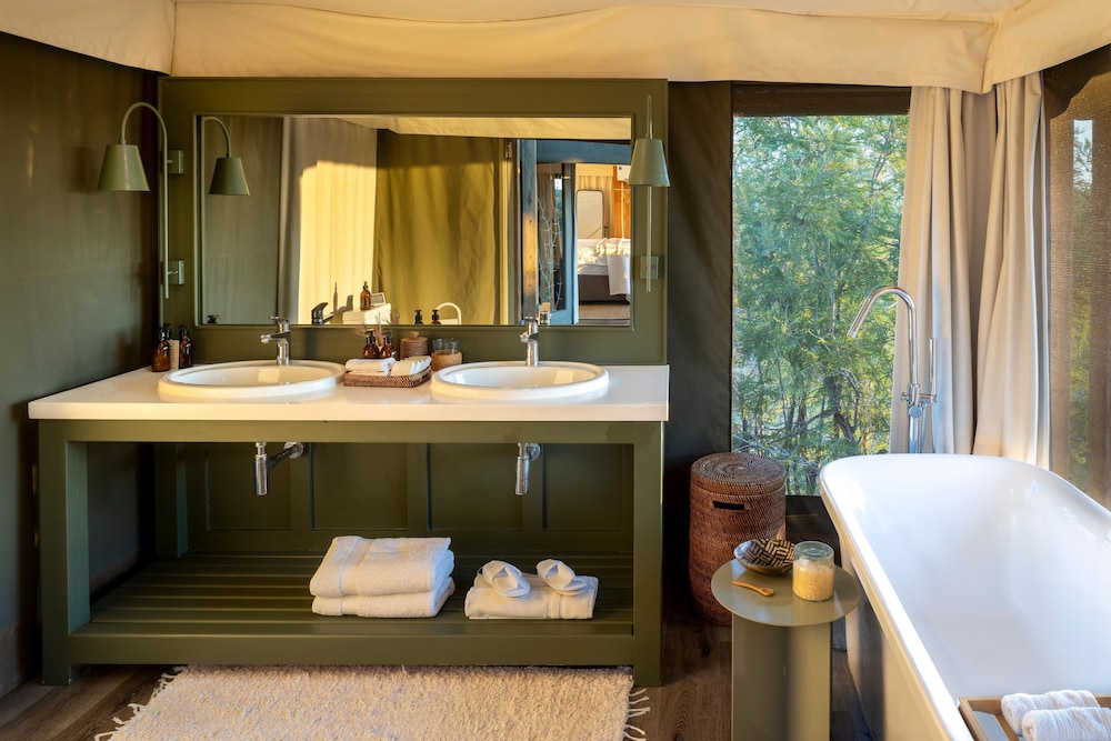 Simbavati Hilltop Lodge 49/50