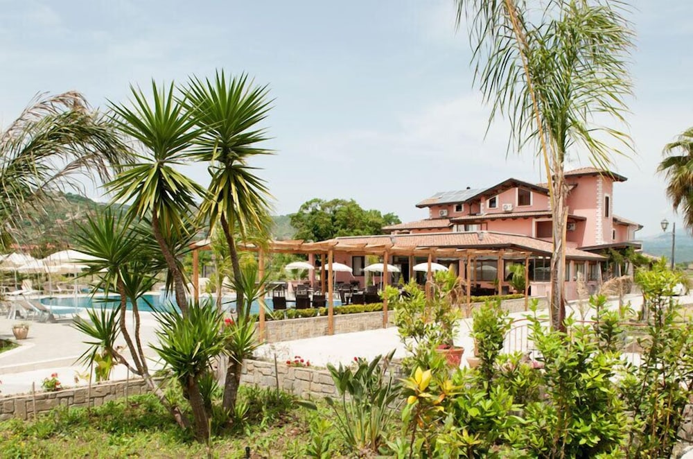 Country House L'oasi Del Fauno 4/63