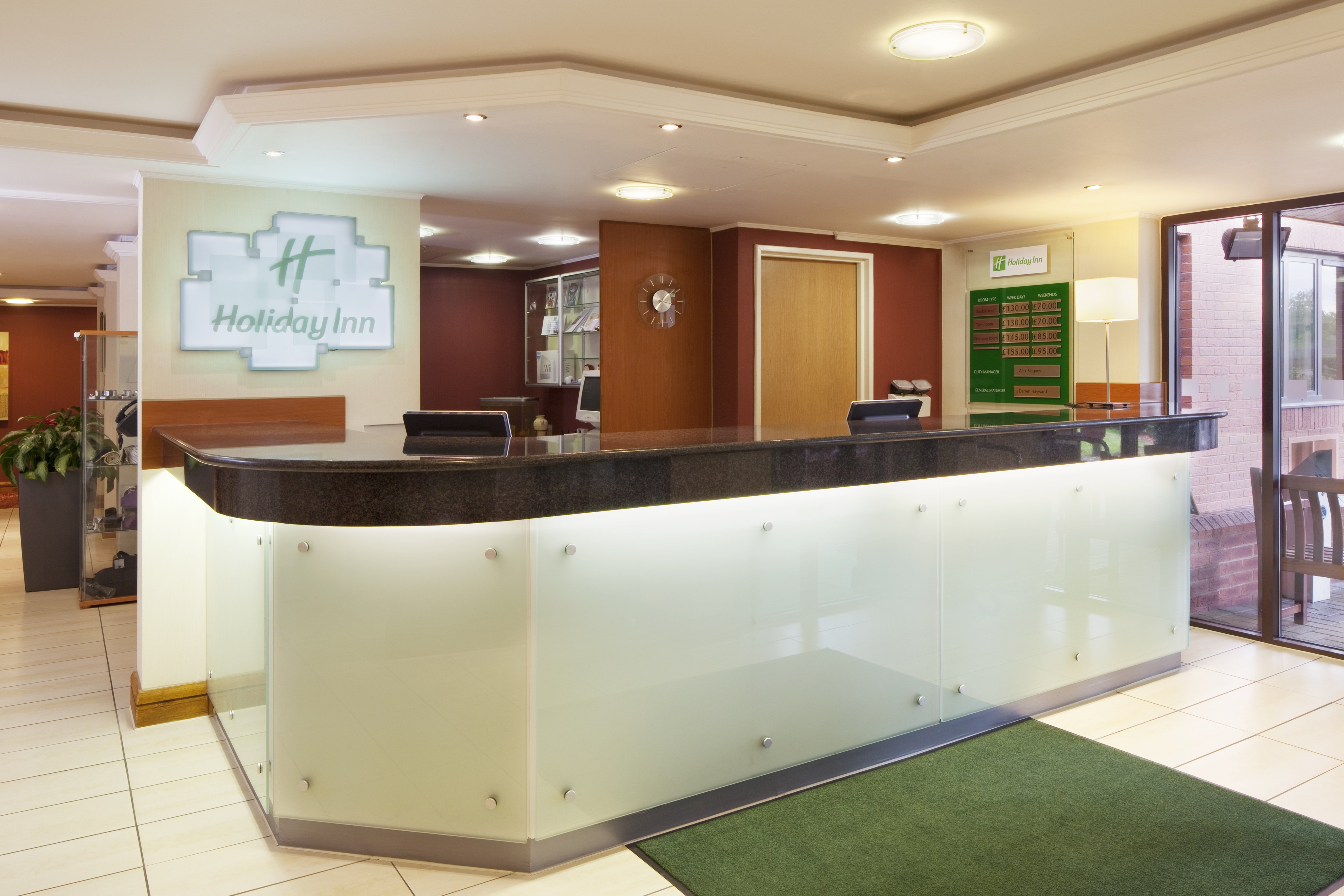 HOLIDAY INN NORTHAMPTON 4/50