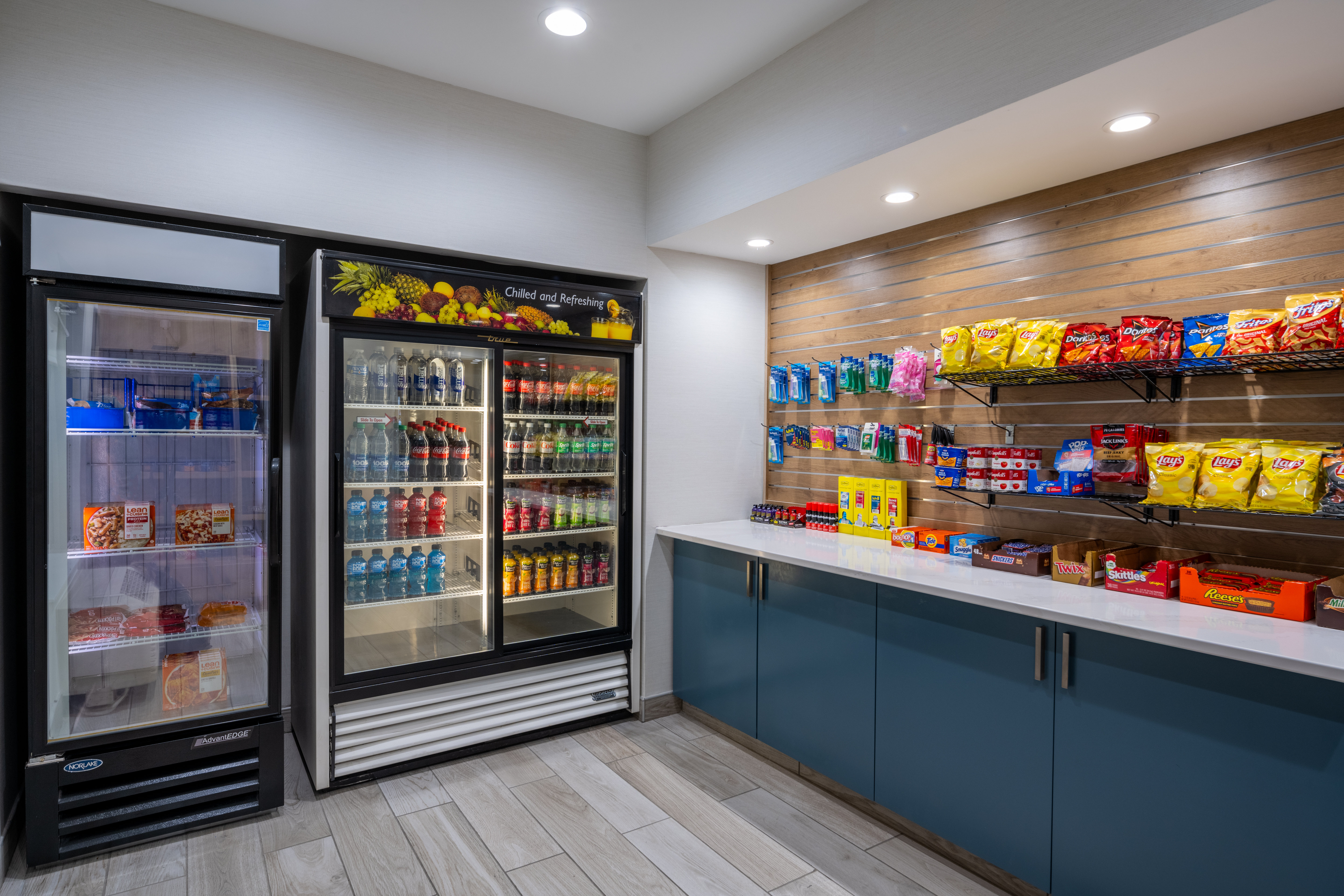 Staybridge Suites West Des Moines 34/76