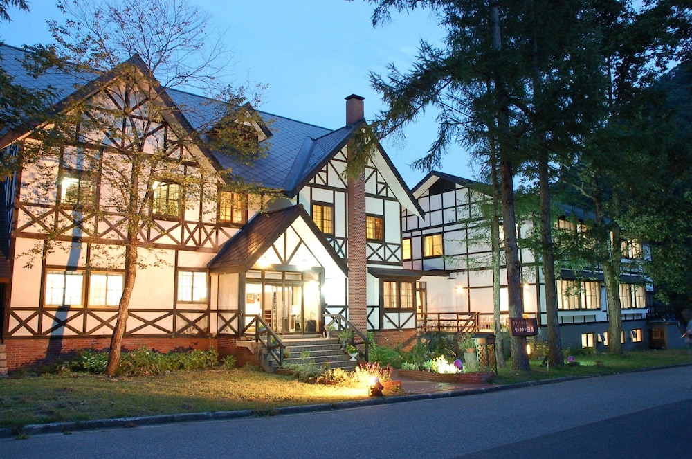 Hotel Mont Blanc Hakuba 47/49