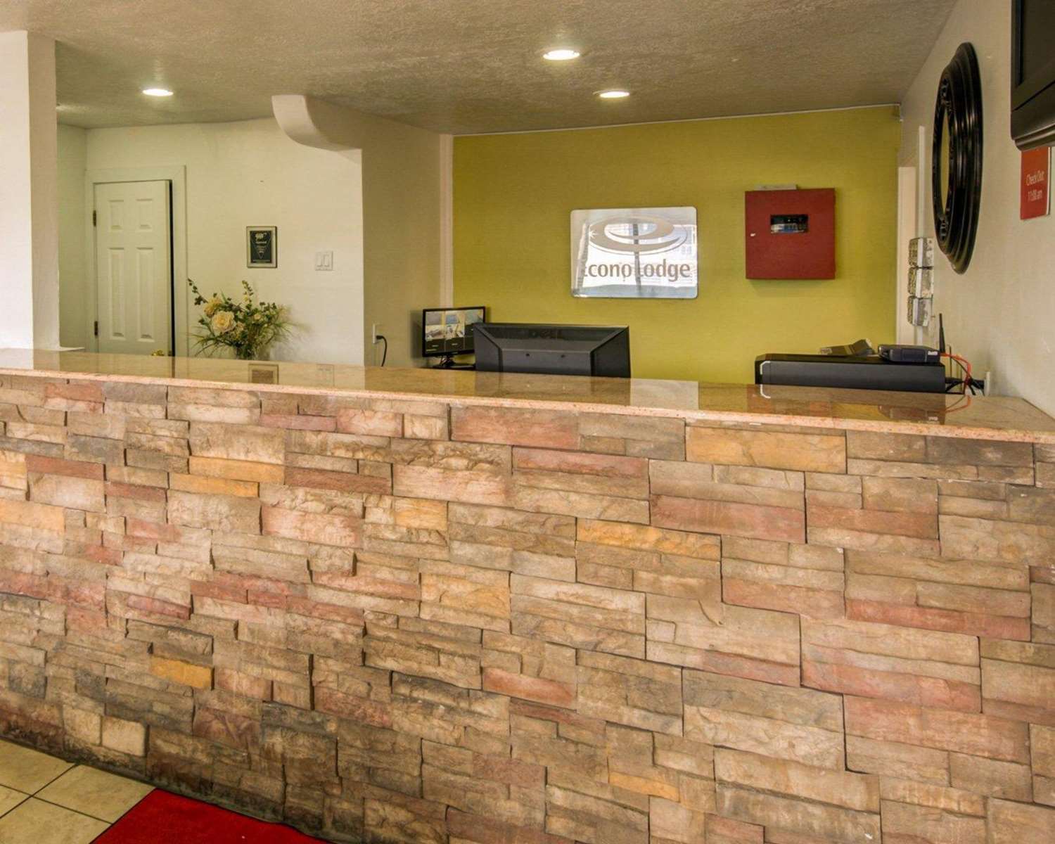 Econo Lodge Albuquerque East 5/14