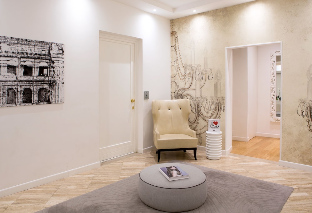Via Del Corso Home 37/45